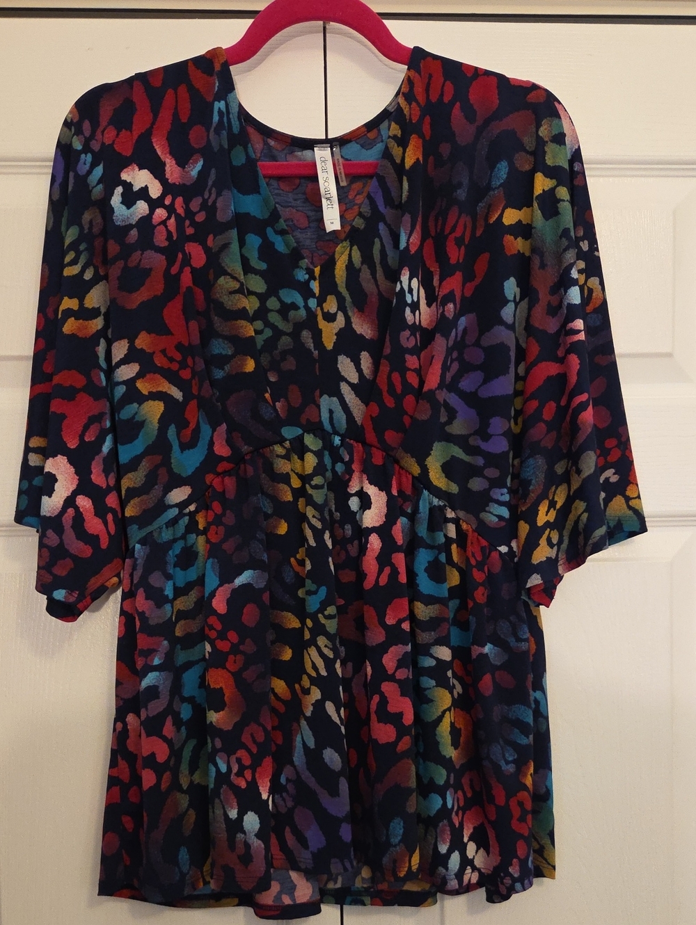 Dear Scarlett Multicolor Leopard Print V‑Neck Tunic
